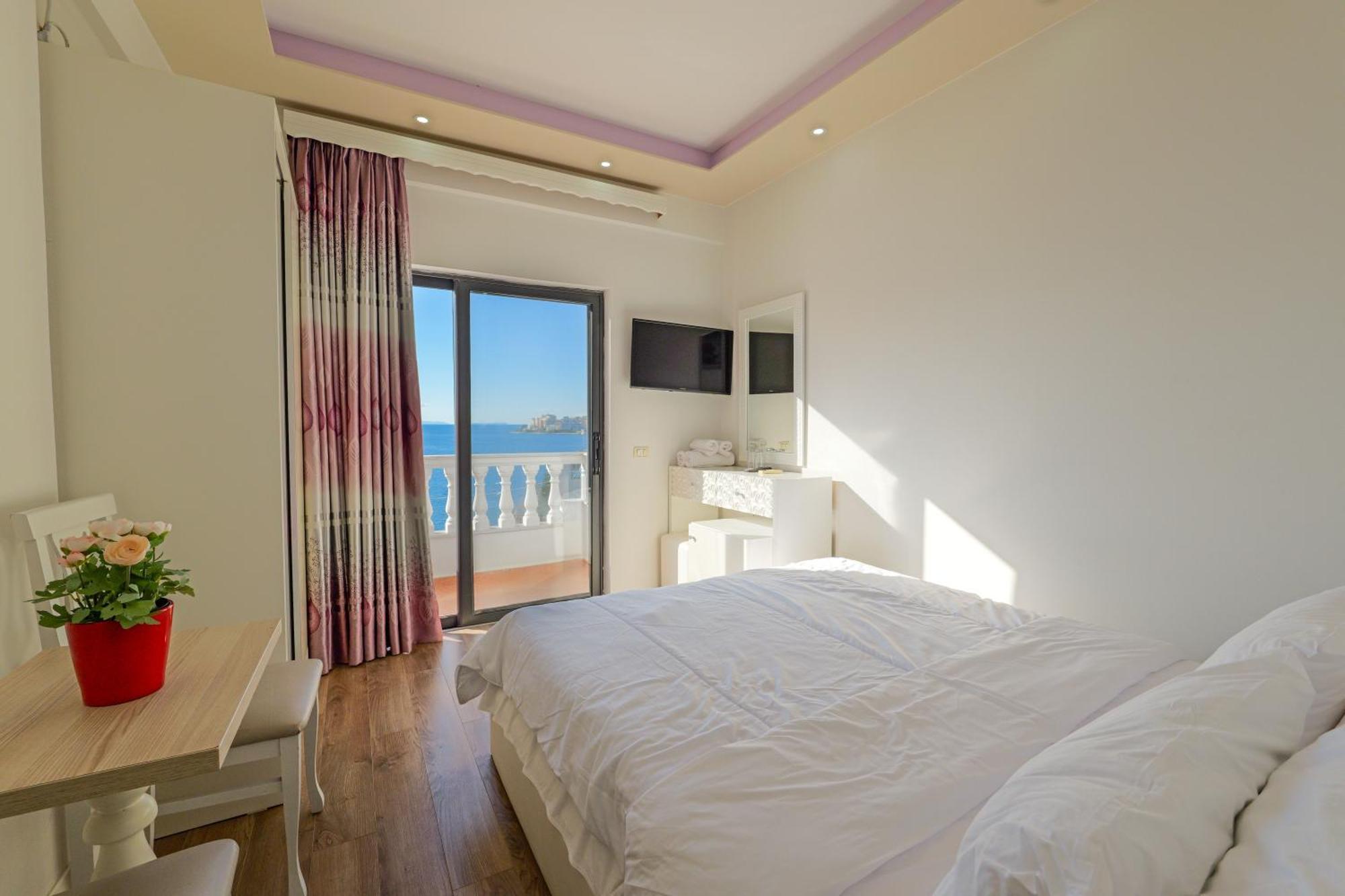 Hotel Iliria Sarande Ngoại thất bức ảnh