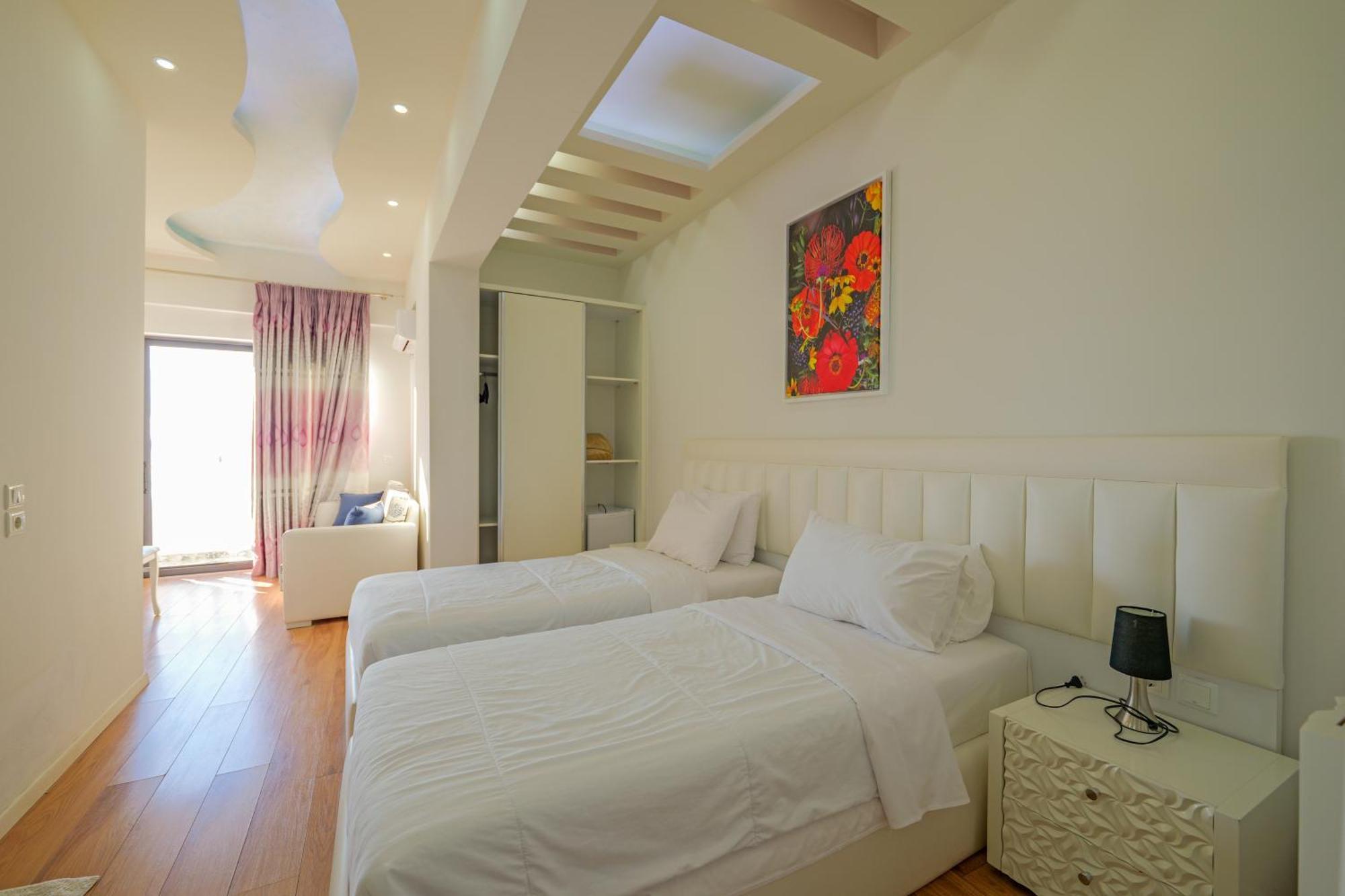 Hotel Iliria Sarande Ngoại thất bức ảnh
