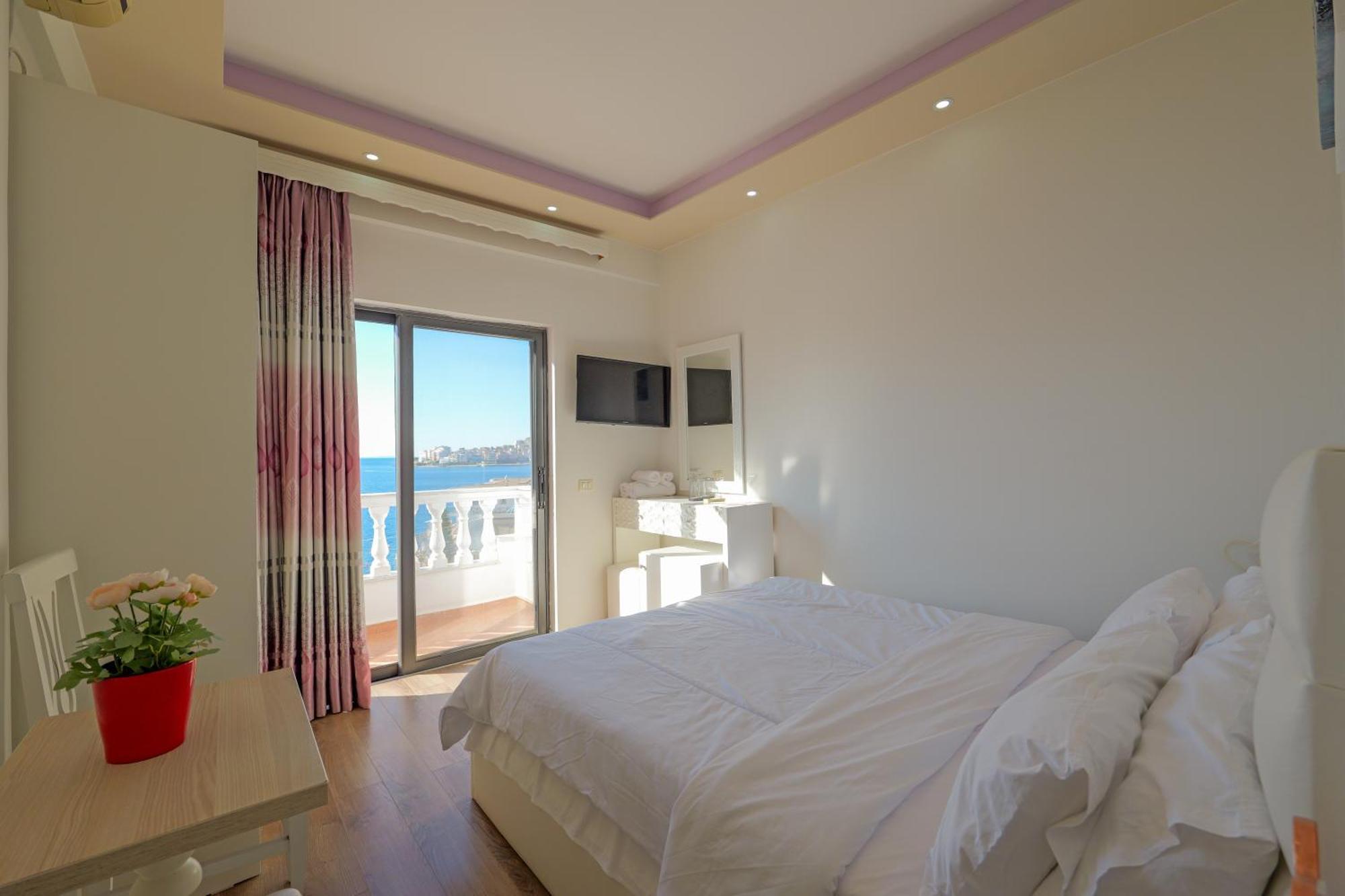 Hotel Iliria Sarande Ngoại thất bức ảnh