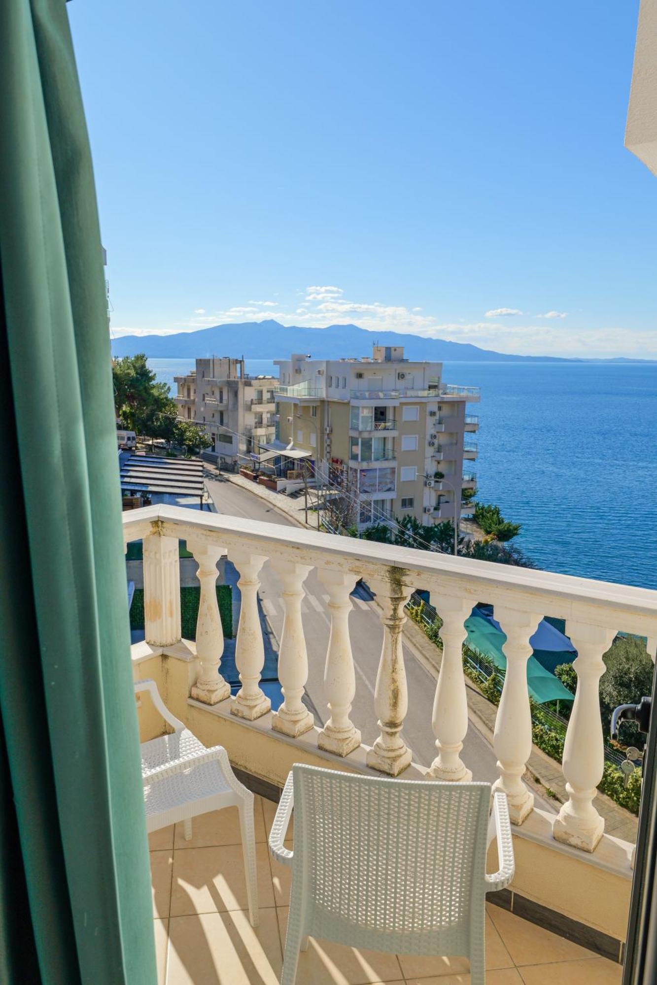 Hotel Iliria Sarande Ngoại thất bức ảnh