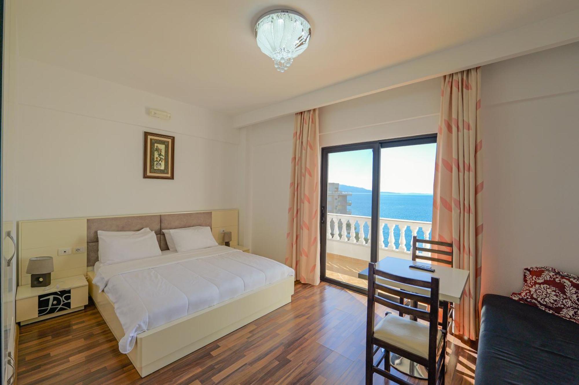 Hotel Iliria Sarande Ngoại thất bức ảnh