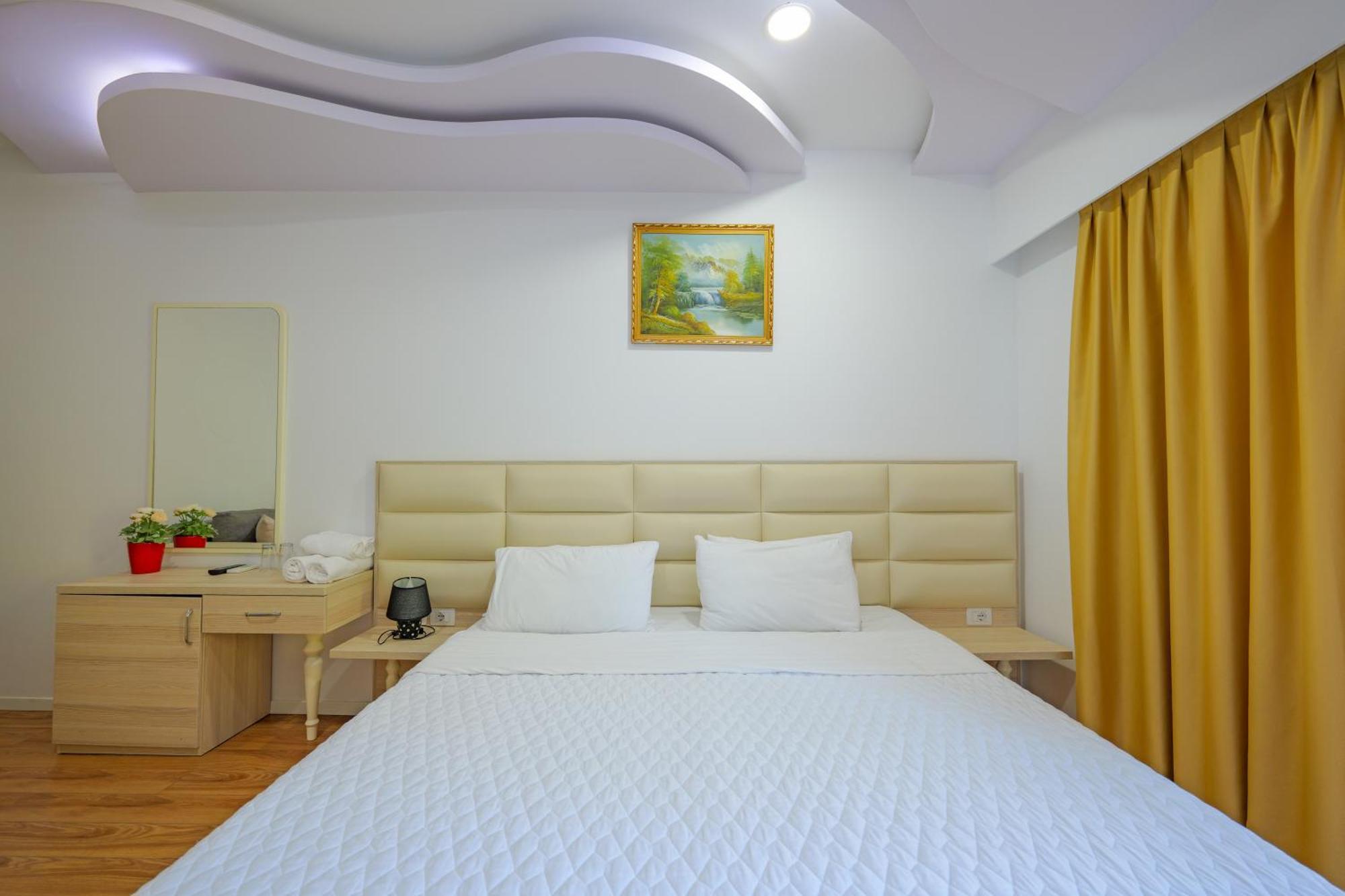 Hotel Iliria Sarande Ngoại thất bức ảnh