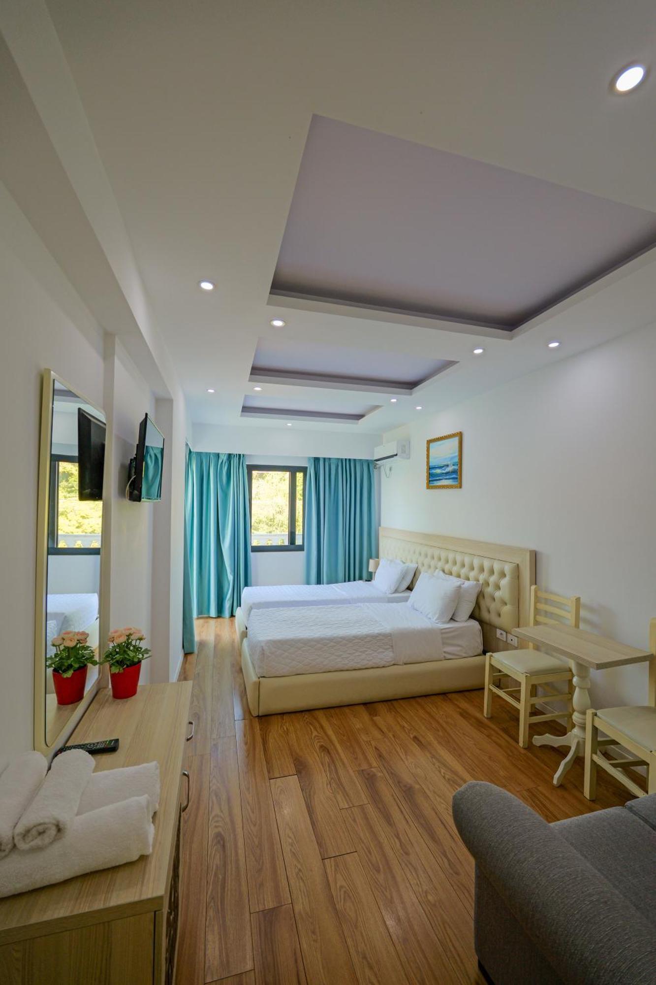 Hotel Iliria Sarande Ngoại thất bức ảnh