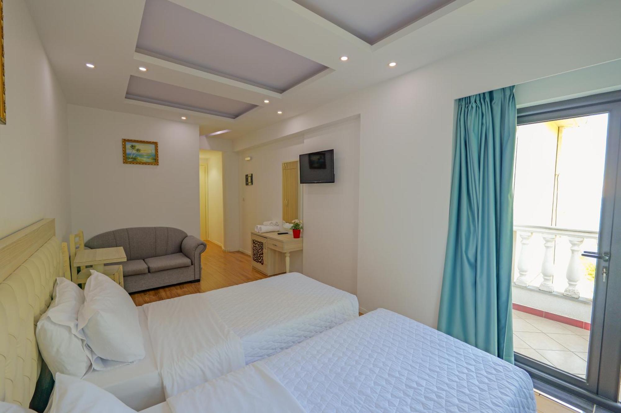 Hotel Iliria Sarande Ngoại thất bức ảnh