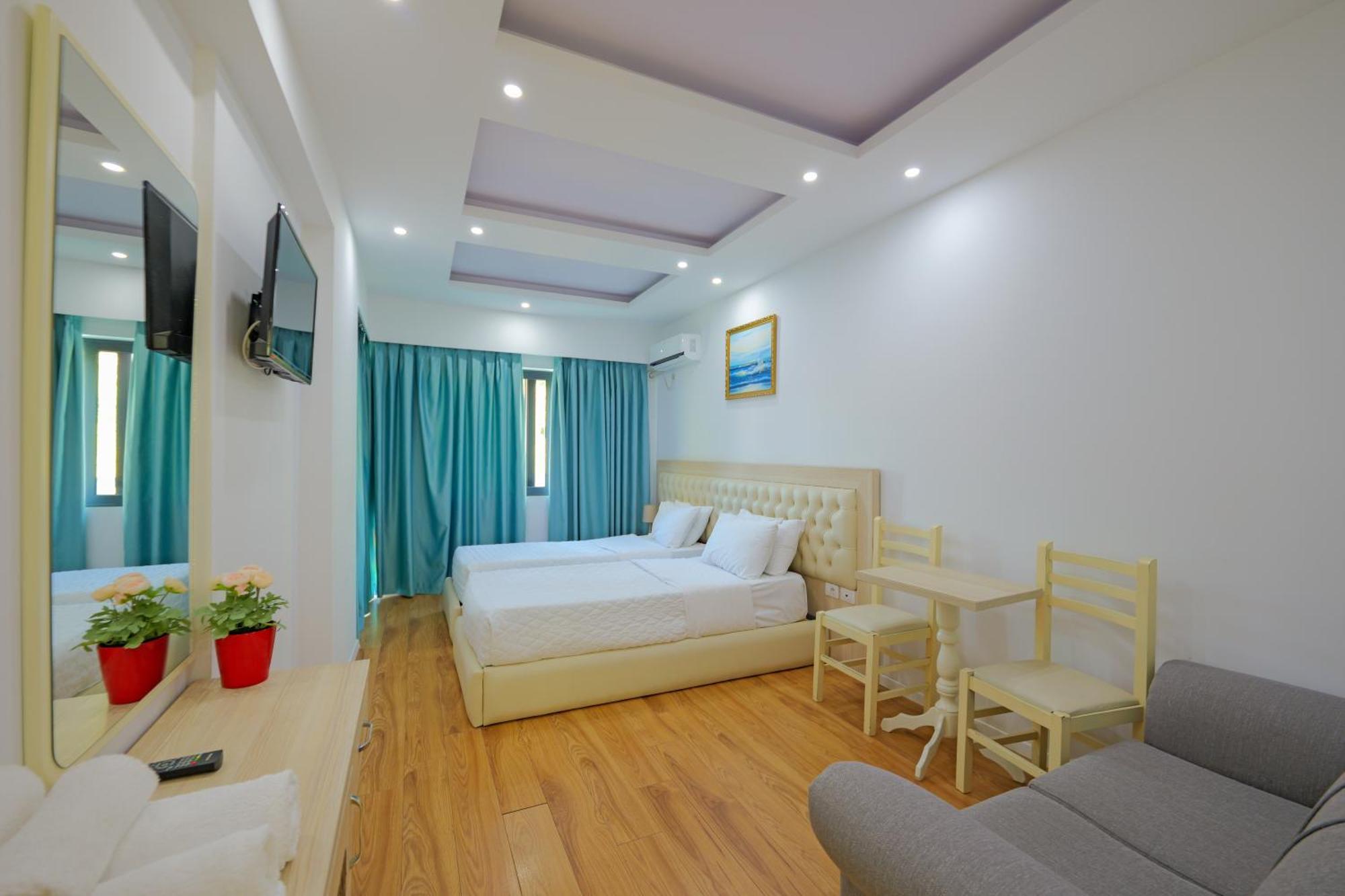 Hotel Iliria Sarande Ngoại thất bức ảnh