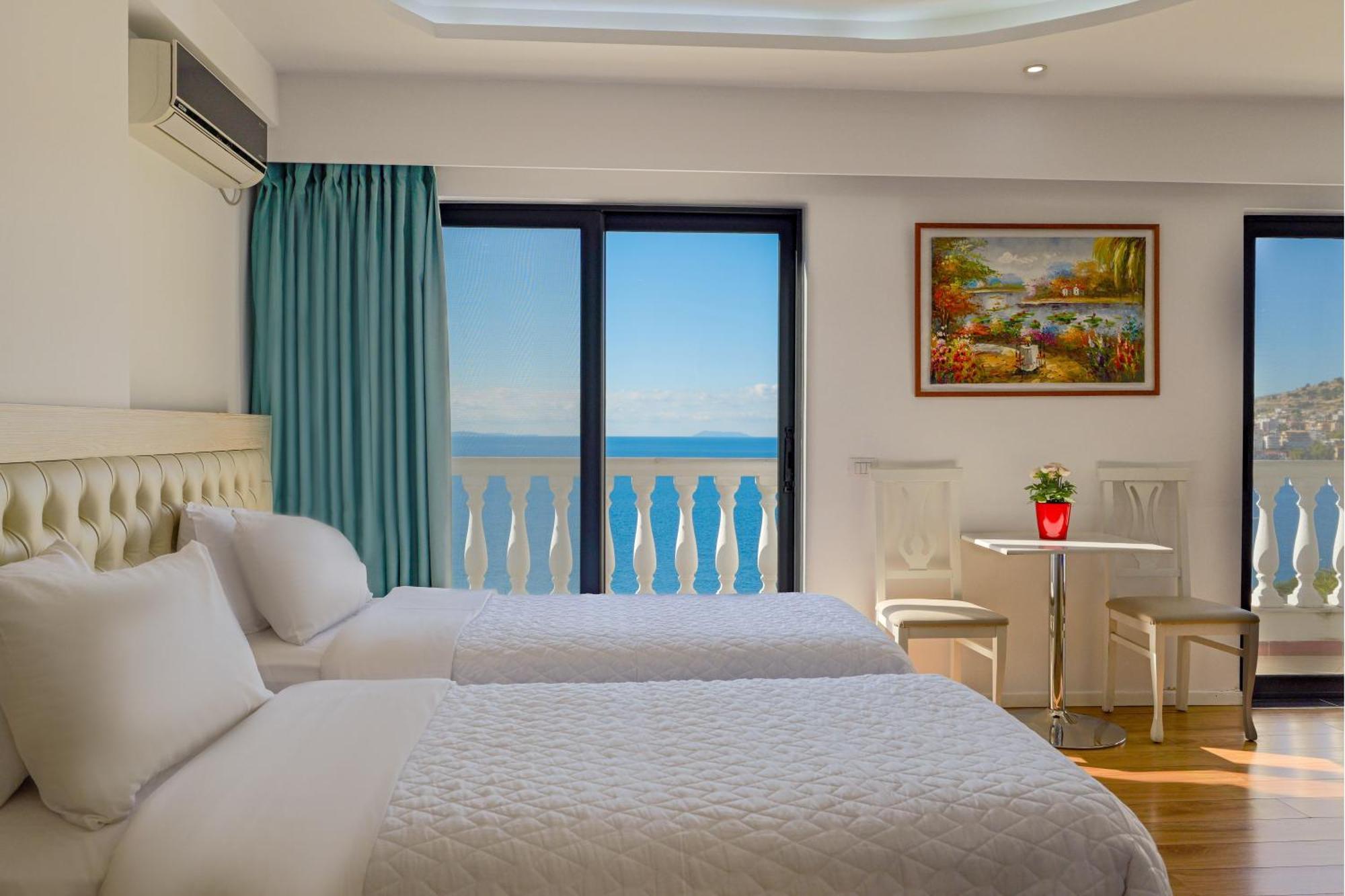 Hotel Iliria Sarande Ngoại thất bức ảnh
