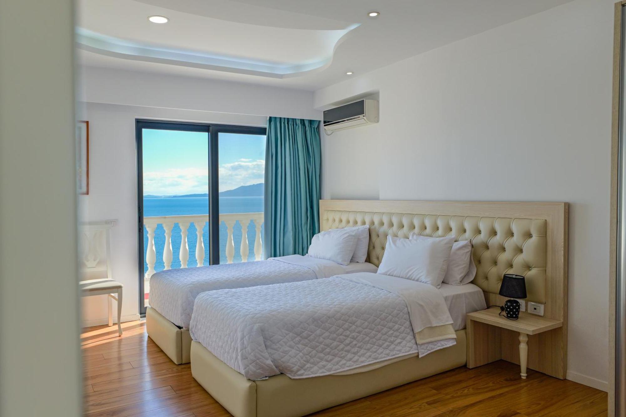 Hotel Iliria Sarande Ngoại thất bức ảnh